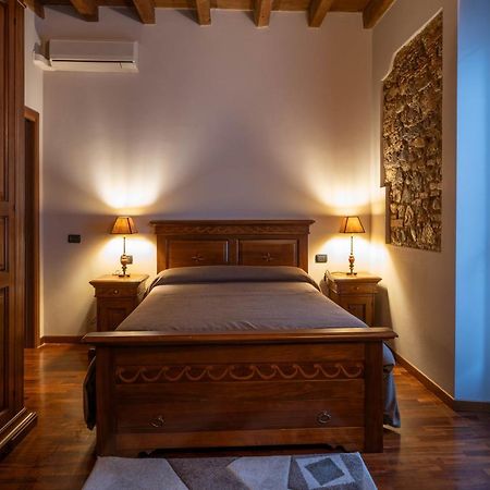 Napule...E Apartments Peschiera del Garda Dış mekan fotoğraf