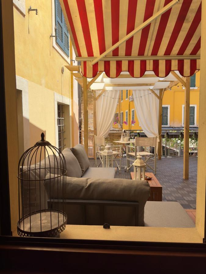 Napule...E Apartments Peschiera del Garda Dış mekan fotoğraf