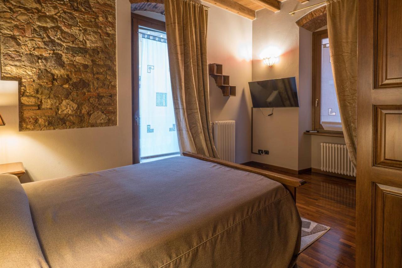 Napule...E Apartments Peschiera del Garda Dış mekan fotoğraf