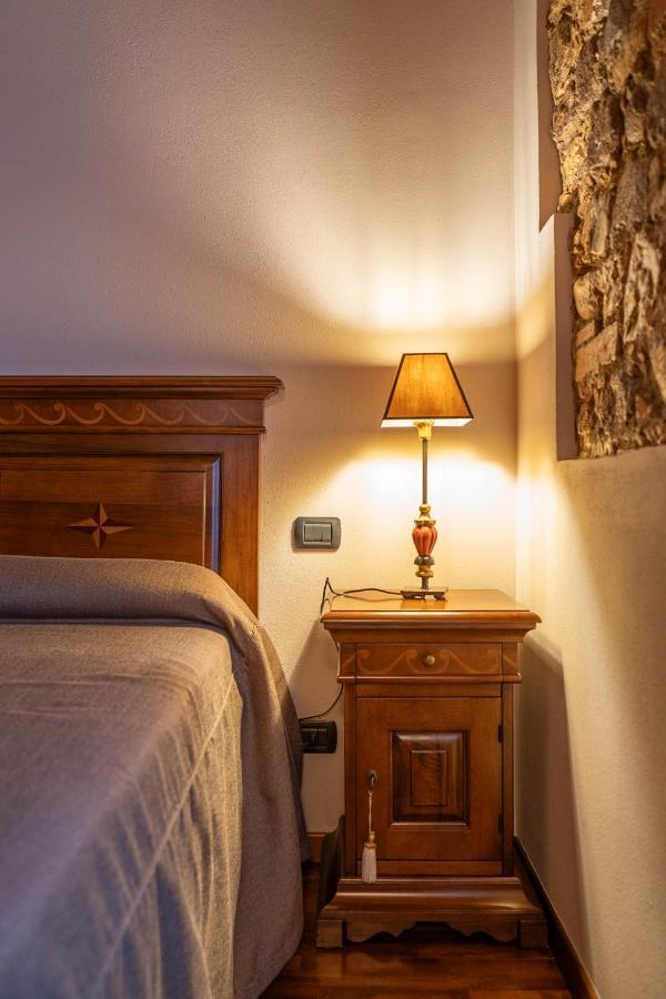 Napule...E Apartments Peschiera del Garda Dış mekan fotoğraf